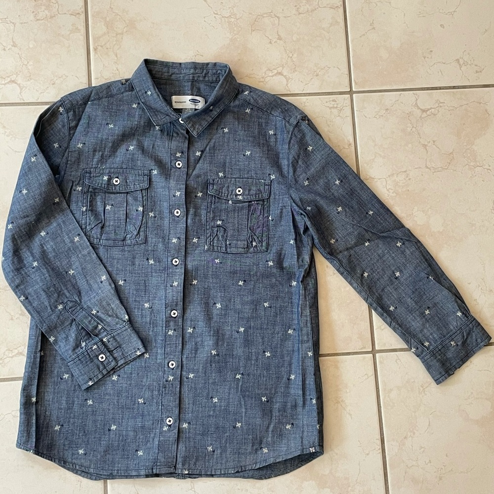 Old Navy long sleeve collared button up